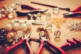 Jewelry making class near 2025 me