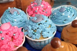 Wilton Method Flowers And Cake Design Course 2 Cake