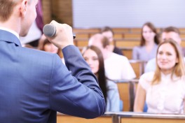 Free Intro: Overcoming Your Fear of Public Speaking