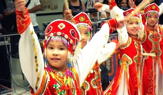 Chinese Language & Folk Dance (Classical Court Dance)