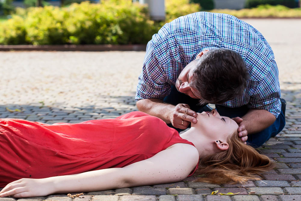 Vietnamese CPR and First Aid