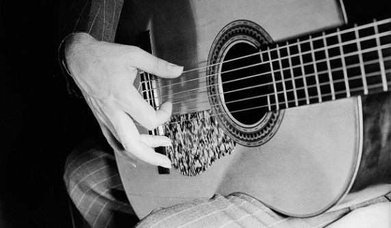 Beginners 8: Barre Chords for Advanced Beginners (Online)