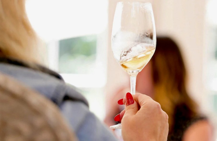 How to Order Wine in a Restaurant