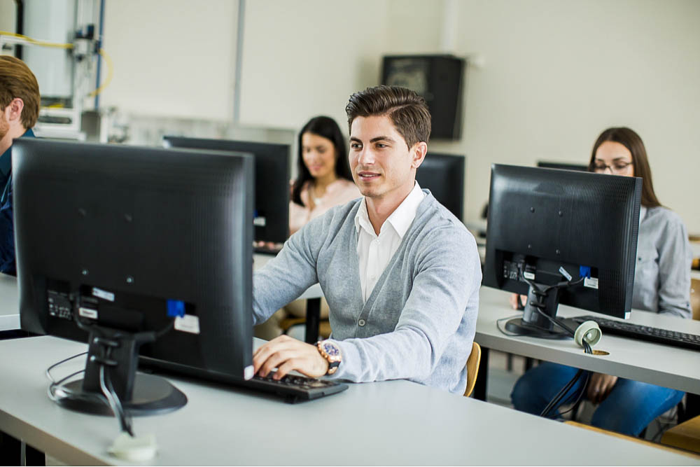 Data Visualization and Intro to Tableau Data Analyst