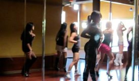 SophistiRatchet: Pole + Twerk