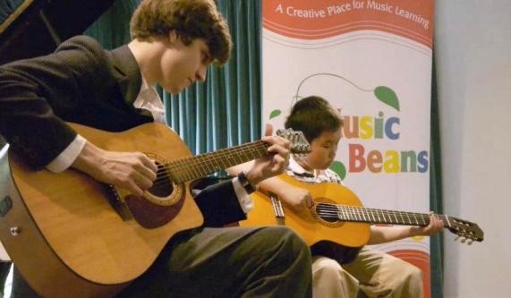 30 mins Private Guitar Lesson (4 years and older)