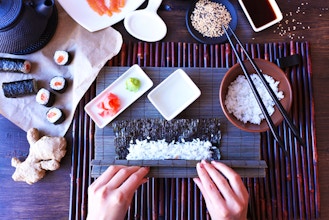Best sushi making kit for home according to an expert