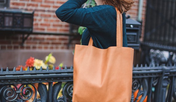 The Greenpoint Leather Tote: Sewing Leather