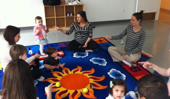 Baby Fingers Sign Language (1-24 months)