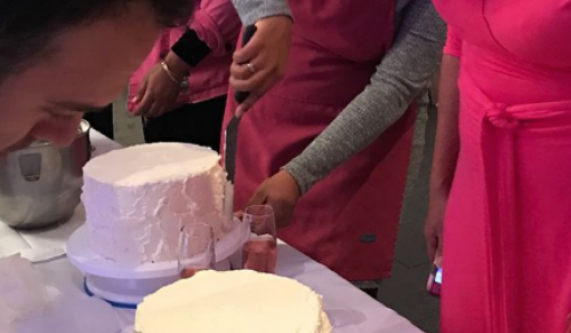 Valentine's Day Cake Decorating Class for Two!