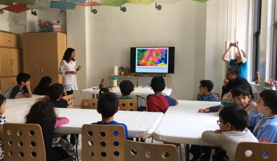 Hindi Language: Introductory I (Ages 5-10 years)