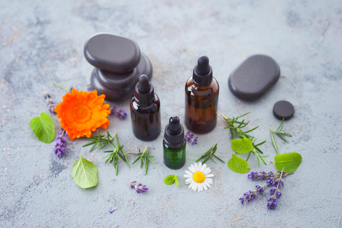 Essential Oils for Prosperity and Materialization