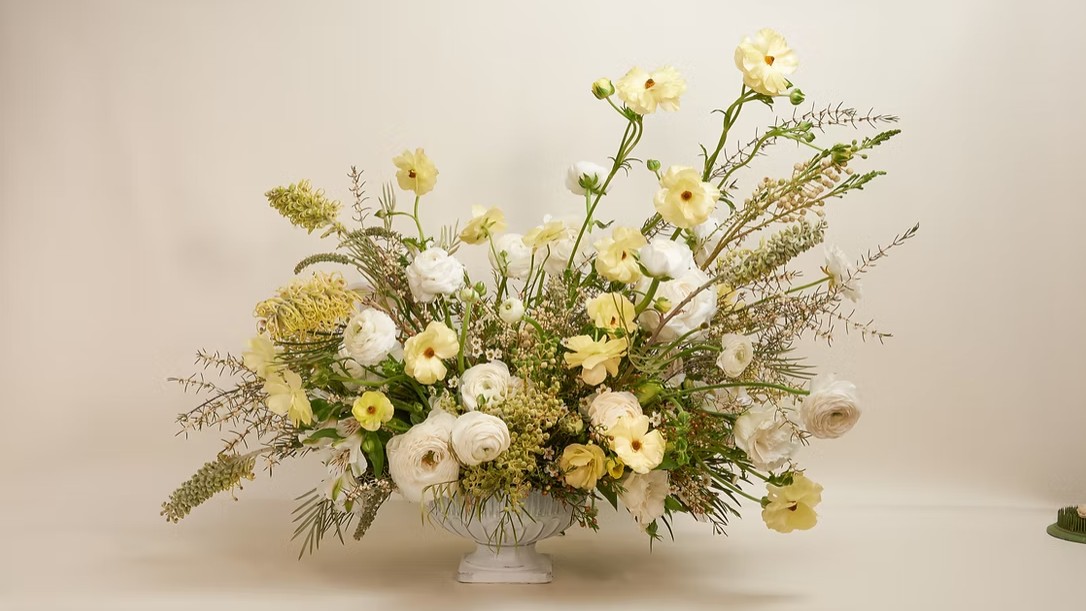 Spring Centerpieces: Designing in a Compote Vase
