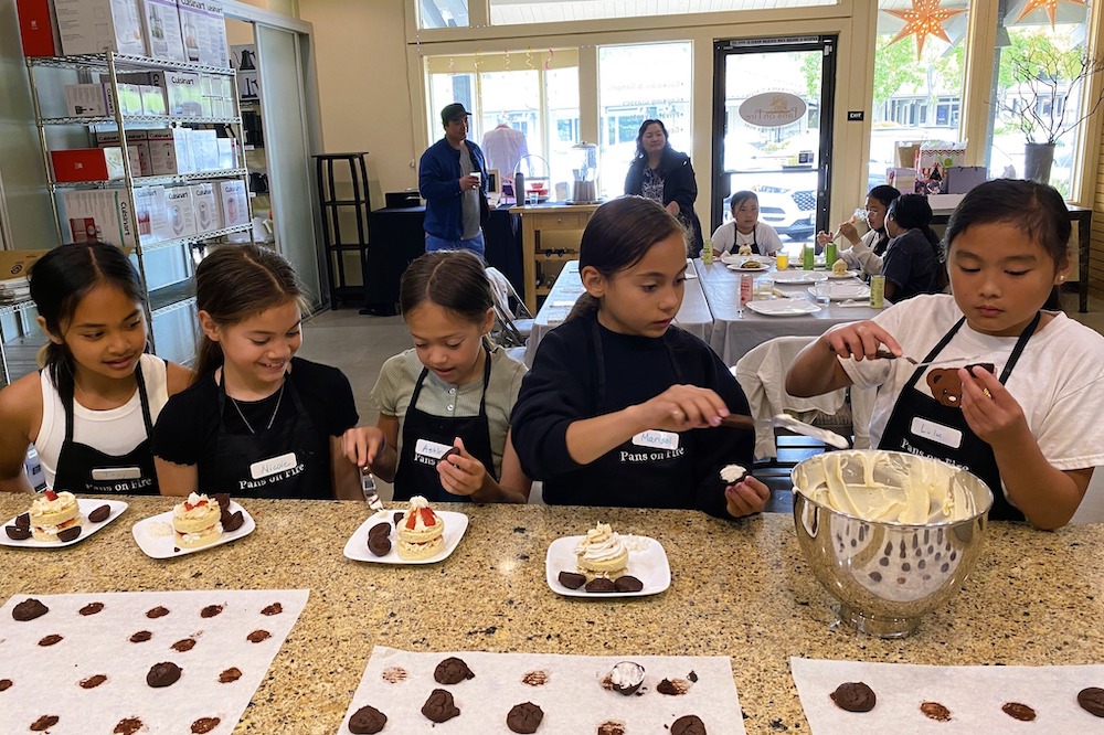 Parents Night Out: Pizzas and Halloween Cupcakes