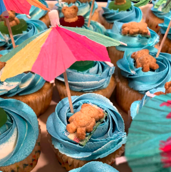 Pool Party Cupcakes