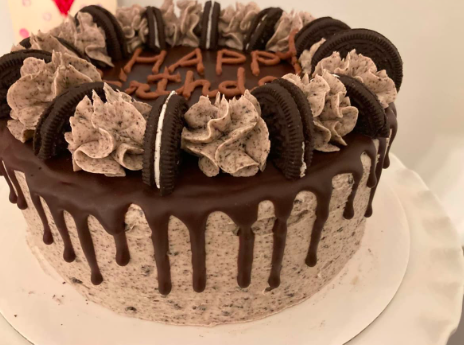 Cake Decorating: Cookies & Cream Drip Cake