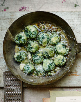 Italian: Spinach & Ricotta Gnudi w/ Pesto, Italian Wedding Soup, Zabaglione (Italian Sweet Custard)