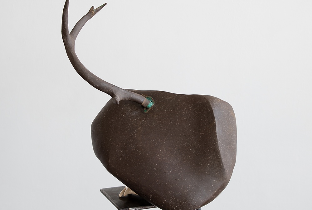 The Art of Polishing: Wood & Stone Makers
