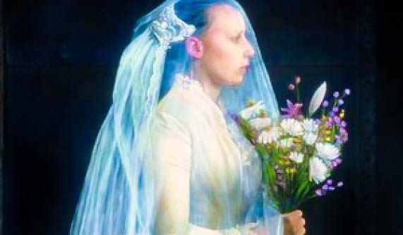 Painting the Model in Costume: A Focus on Portrait