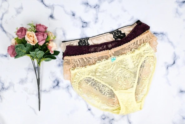 lace panties1.jpg