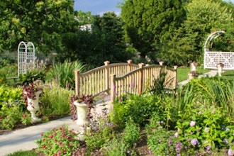 Meet Your Compost Microbes Garden Classes New York Coursehorse Queens Botanical Garden