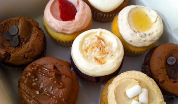 Cupcakes 101 "One Ticket for 2 People"