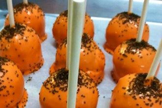 Halloween Cake Pops