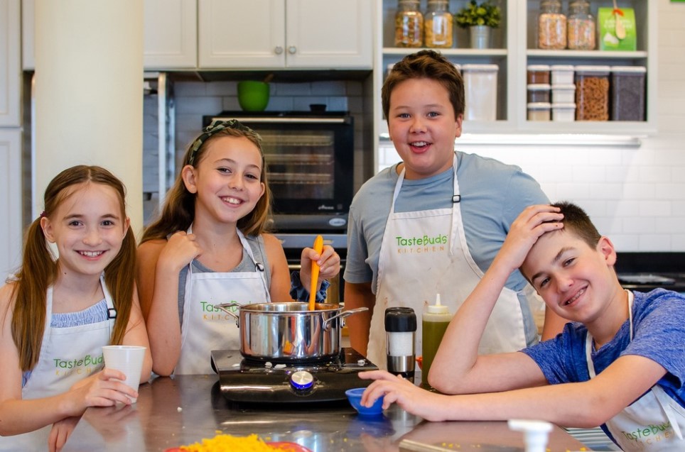 Holiday Cookie Camp (Ages 9-13)