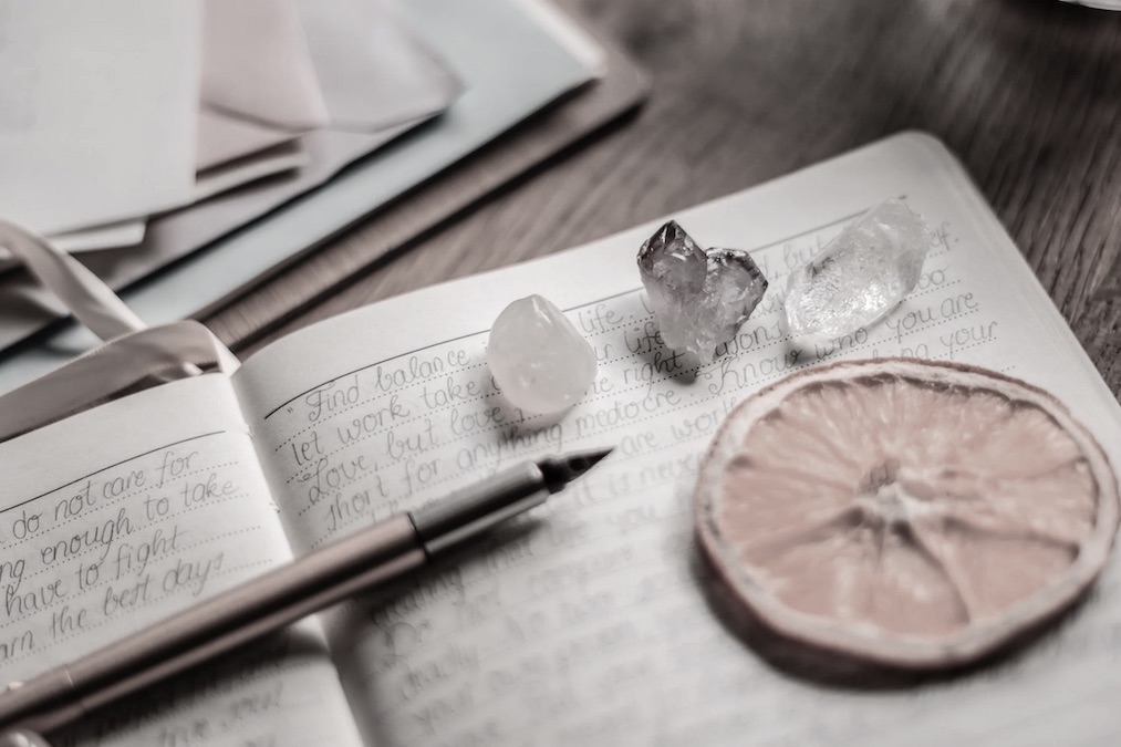 Manifest Happily Ever After: Attracting Your Soulmate