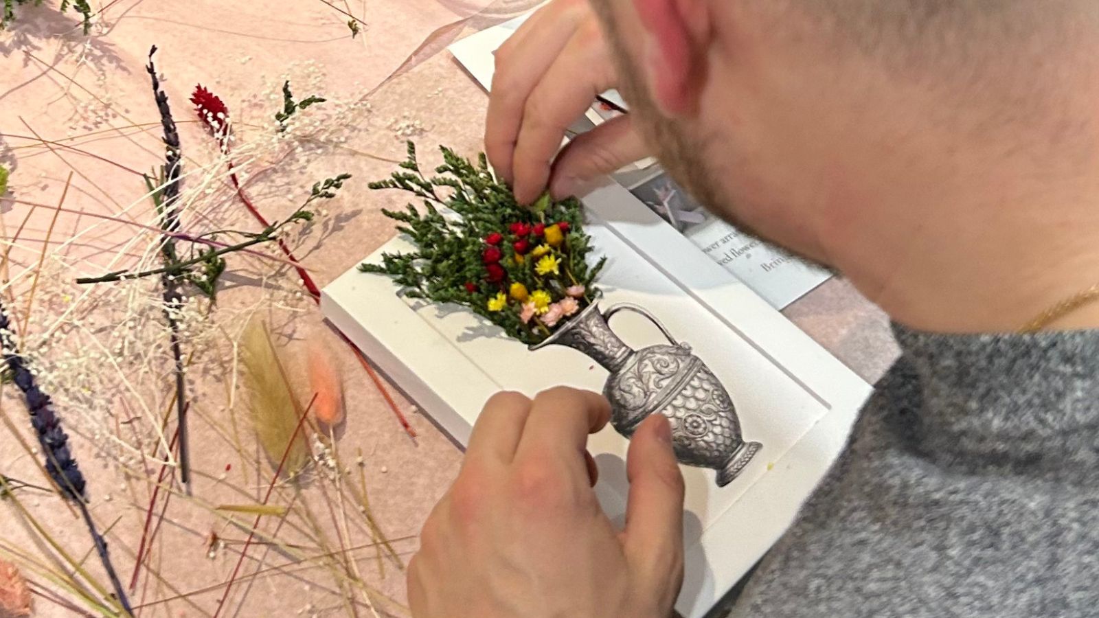 Flower Arranging Workshop with BloomFrame Kit Shipped