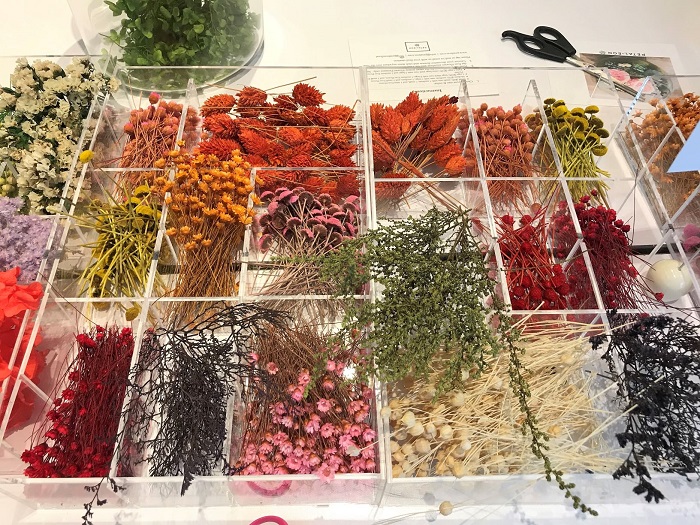 Virtual Flower Arranging