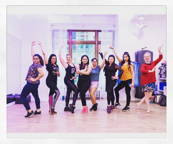 Livestream Beginner Bollywood
