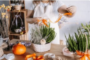 Thanksgiving-Inspired Floral Arrangement