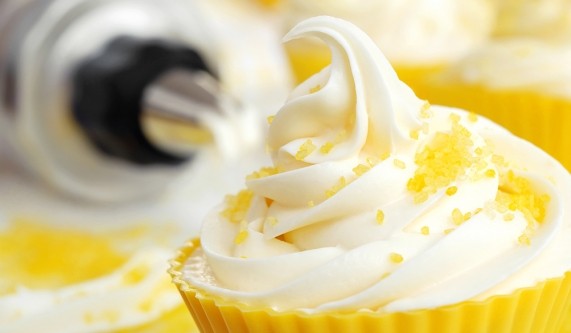 Horneo y Decoracion de Cupcakes Basico