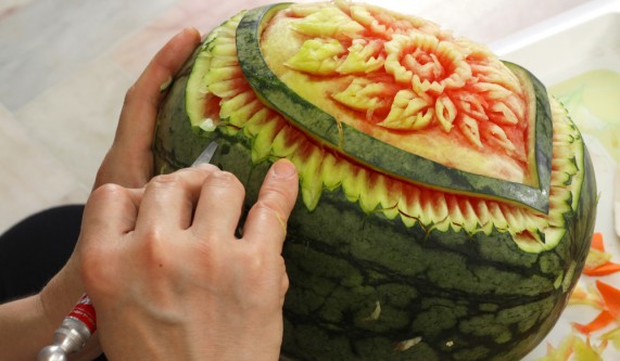 Fruit & Vegetable Carving