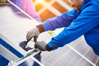 Be a Solar Panel Installer in About a Month
