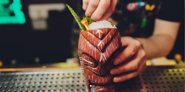 Tiki Summer Cocktail Soirée