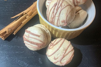 French Macarons – Cinnamon Roll