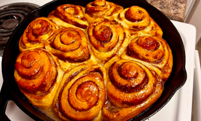 From Dough to Delicious: Cinnamon Roll Workshop