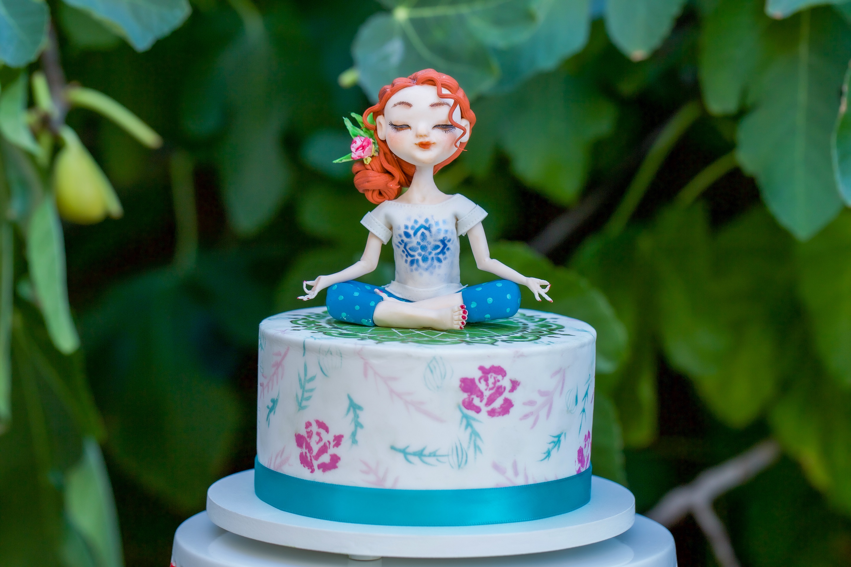 Yoga Themed Cake | craft-ivf.com