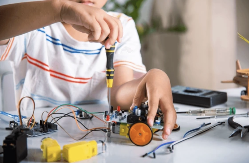 kids robotics.png