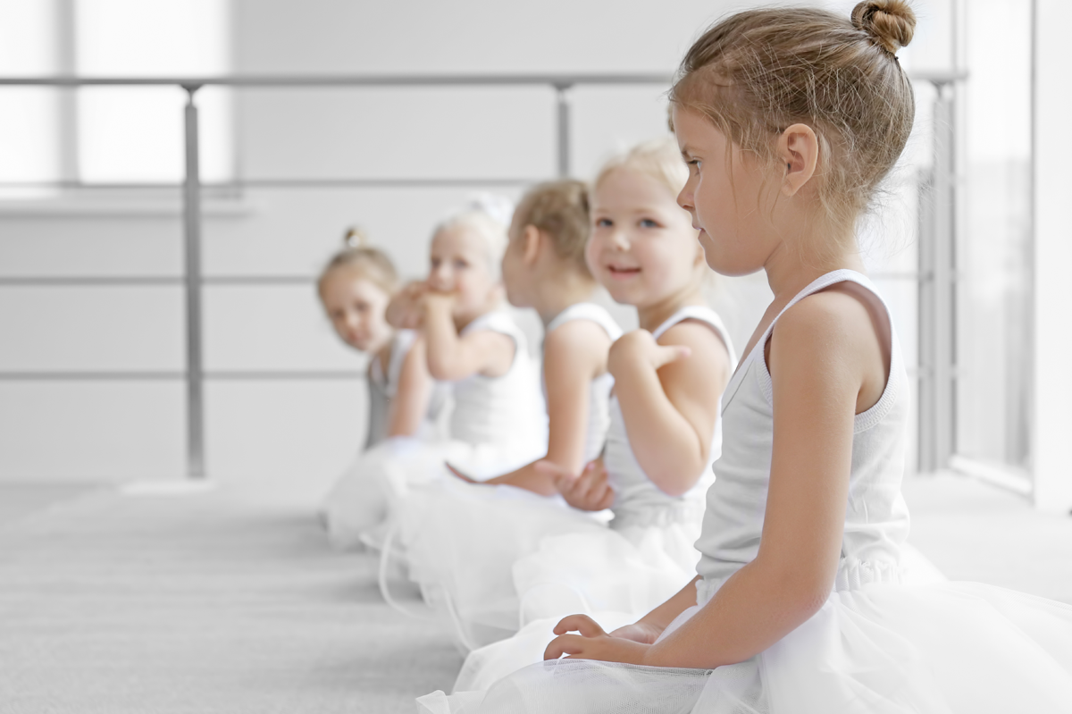 Mini Movers Ballet (Ages 3-5)