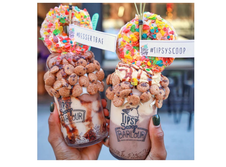 Boozy Sundae Decorating