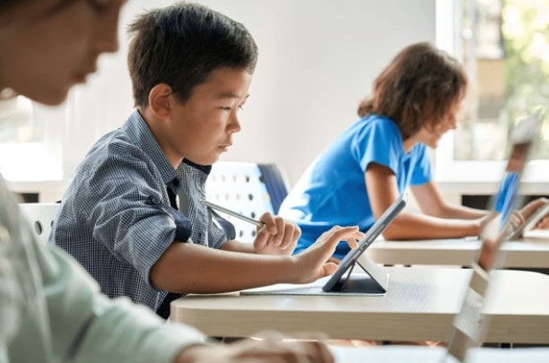 Flutter App Development Private (Ages 11-18)