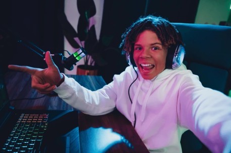 AI Young Creators Camp (Ages 12-18)