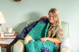 Chunky Knit Blanket Kit with Online Tutorial