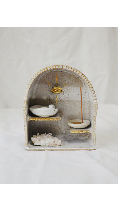 Hand-Building Ceramic Witch Altar Workshop