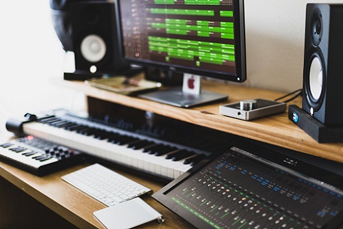 Modern Piano Lessons: Weaver Method (Monthly)