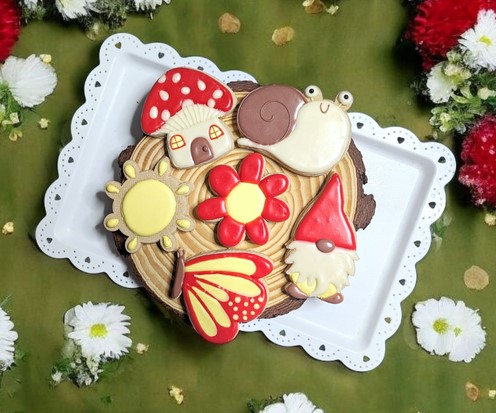 Gnome Sweet Gnome - Cookie Decorating