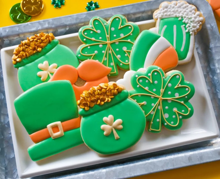 Gold at the End of the Dough - Cookie Decorating